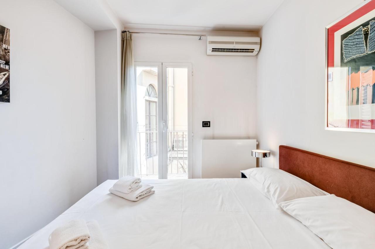 Piazza Santa Croce Design Apartment With Balcony Florença Exterior foto